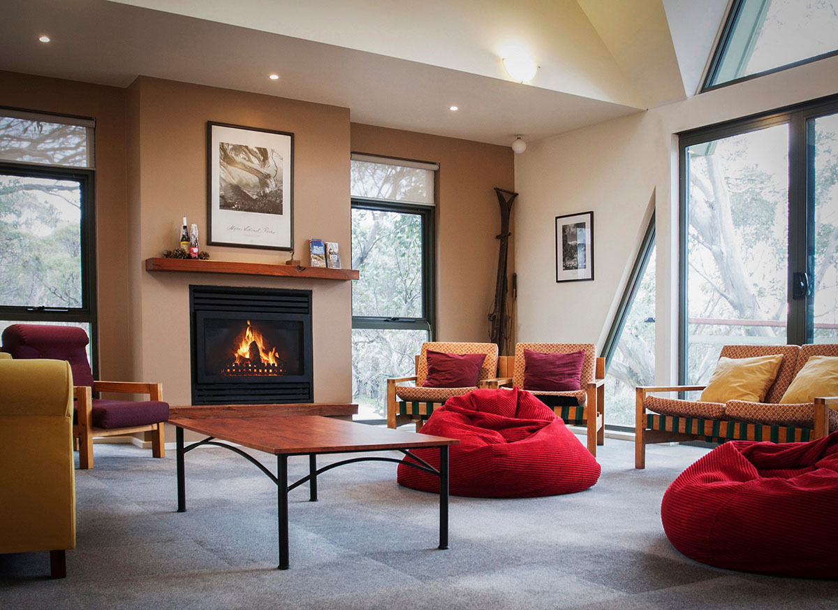Opal Ski Lodge Lounge Room